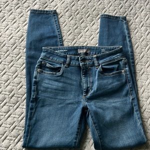 DL1961 Emma Low Rise skinny sz 26